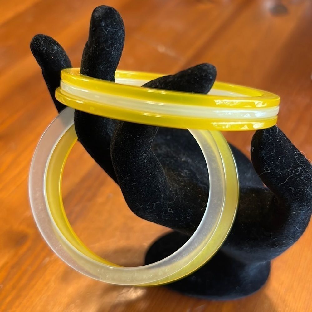 Bundle Sale 3 for $15 | Set of 5 Small Plastic Bangles | Yellow and Off-White